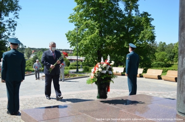 В День памяти и скорби прошло возложение венков