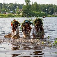 В Зеленограде прошло традиционное купание и файер-шоу