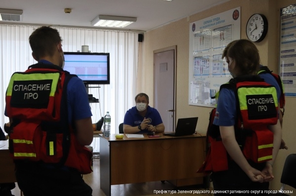Команда Зеленограда стала лучшей в соревнованиях на лучший общественный спасательный пост города Москвы