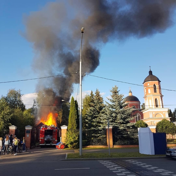 Никольский храм объявил сбор пожертвований на новую иконную лавку