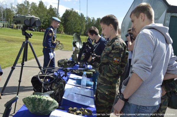 Ветераны боевых действий из Зеленограда посетили празднование 90-летия ВДВ в Алабино