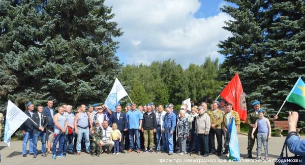 Ветераны боевых действий из Зеленограда посетили празднование 90-летия ВДВ в Алабино