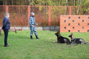 Представитель Общественного совета при УВД по Зеленоградскому АО посетила Центр кинологической службы