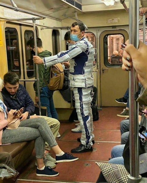 Модники московского метро. Осторожно, в подборке может быть ваша фотокарточка
