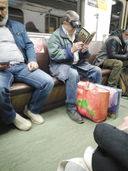 Модники московского метро. Осторожно, в подборке может быть ваша фотокарточка