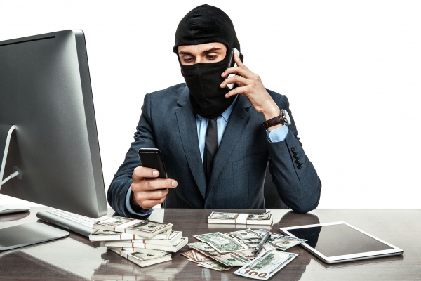 В Зеленограде женщина лишилась 666 тысяч рублей при попытке продать кроватку