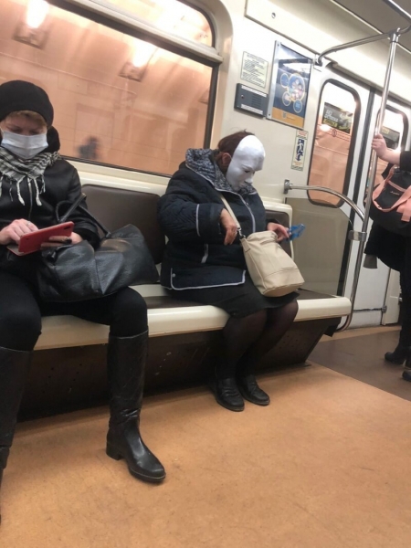Модники метро Санкт-Петербурга, которые попали в сегодняшнюю подборку