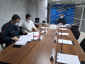 С руководителями добровольных пожарных провели рабочее совещание в окружном управлении МЧС