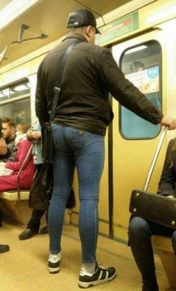 20 чудаковатых пассажиров метро, глядя на которых непонятно куда ты попал