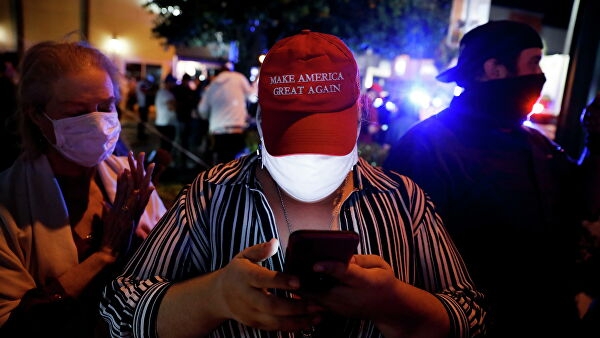 Трамп лидирует в пяти из шести штатов, где не подсчитаны голоса