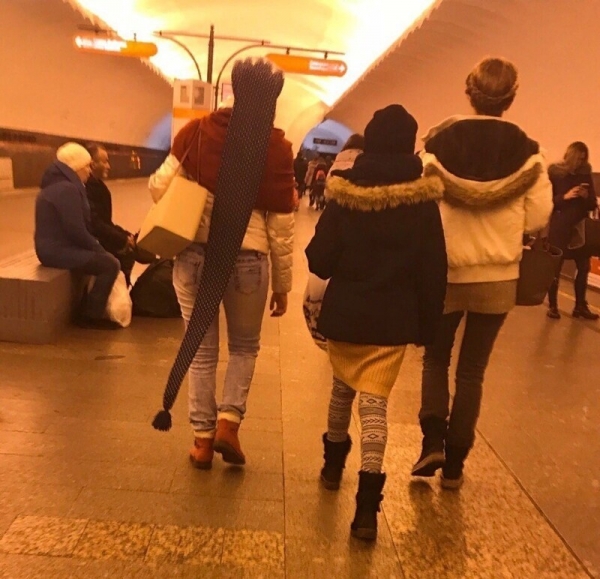 Модники метро Санкт-Петербурга, которые попали в сегодняшнюю подборку