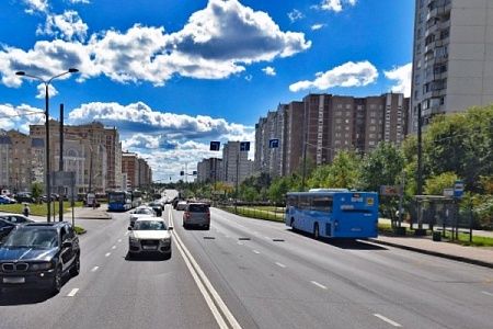 Ребенок пострадал в столкновении автобуса и кроссовера в Зеленограде