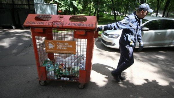 Зеленоградские полицейские поймали похитителя тележки для вывоза мусора