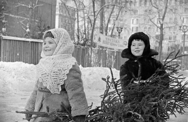 23 фото со значимыми моментами прошлого, на которых история кажется ещё интересней