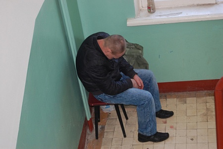 Зеленоградец украл рюкзак у спящего в подъезде соседа