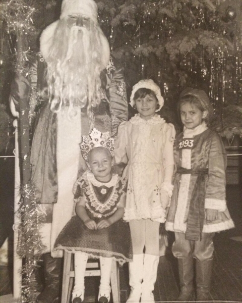 14 фотографий о том какими были новогодние утренники в далеких 90-х