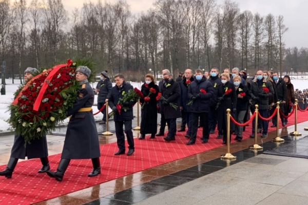 В Санкт-Петербурге возложили венок от москвичей в память о жертвах блокады