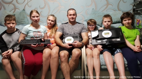 В Зеленограде проходит благотворительная акция «МногоДарю: компьютеры – детям»