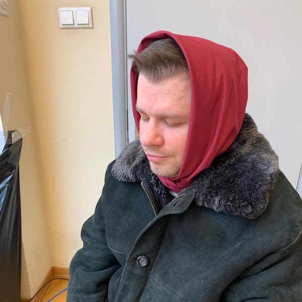 17 человек с сильно развитой самоиронией, которые не стесняются посмеяться над собой