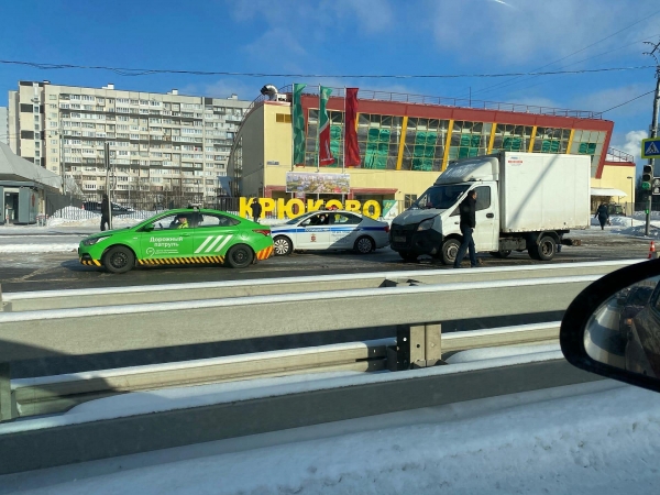 В Зеленограде фургон сбил школьницу