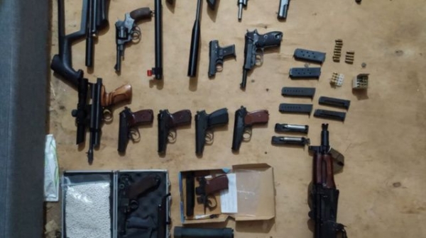 У зеленоградца обнаружили «коллекцию» оружия и больше 150 патронов
