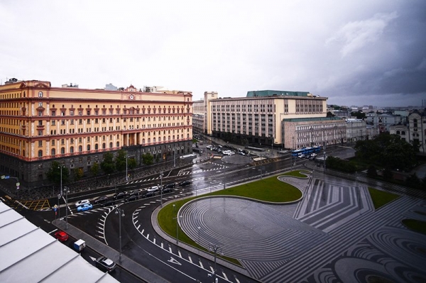 Общественная палата Москвы обсудит установку памятника на Лубянской площади