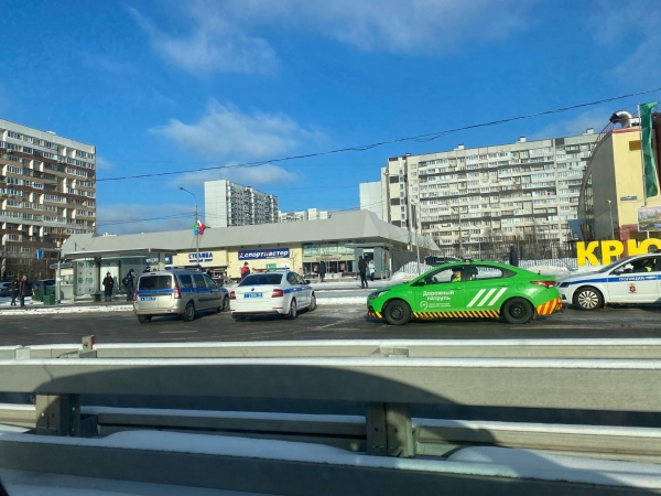 Грузовик сбил девочку-подростка на «зебре» возле Дворца единоборств