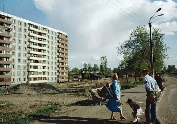 Смутные 90-е: вспоминаем, какой была жизнь в провинции и не только, пересматривая старые фото