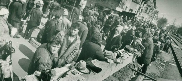Смутные 90-е: вспоминаем, какой была жизнь в провинции и не только, пересматривая старые фото