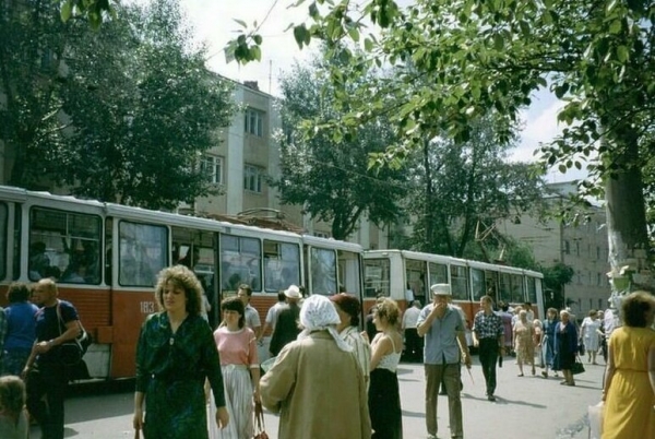 Смутные 90-е: вспоминаем, какой была жизнь в провинции и не только, пересматривая старые фото