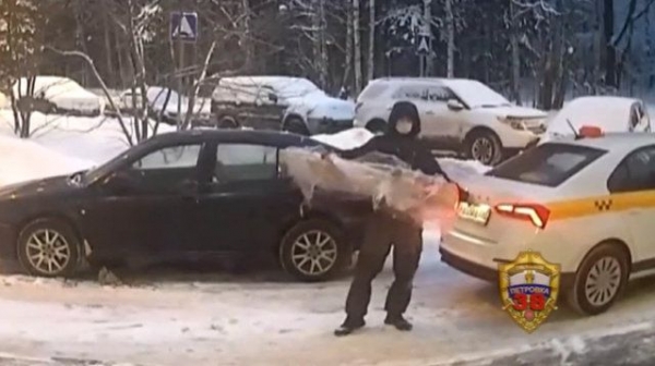 Двое зеленоградцев обокрали квартиру, сдаваемую посуточно