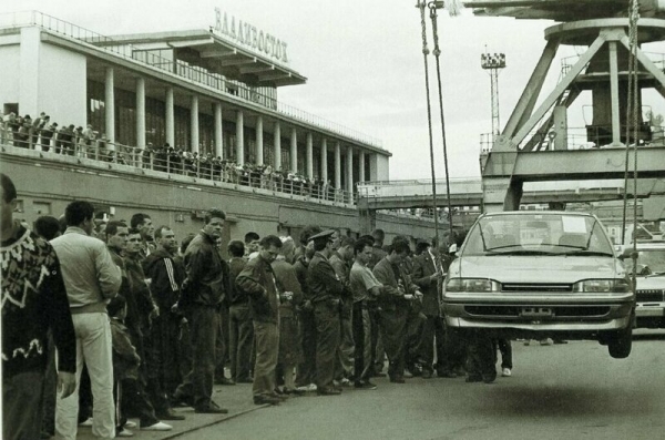Смутные 90-е: вспоминаем, какой была жизнь в провинции и не только, пересматривая старые фото