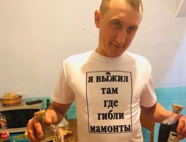 15 дурацких футболок с надписями, которые неуместны в любой ситуации