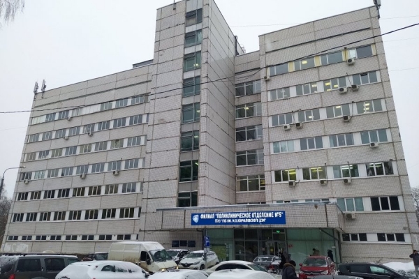 Поликлиника в корпусе 911 закрыта на капремонт