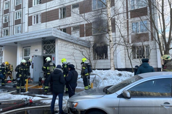 Зеленоградские огнеборцы потушили пожар в корпусе 1537