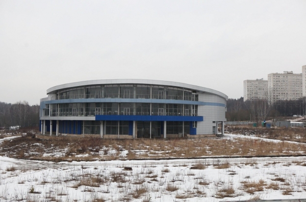 В Зеленограде недостроенный аквапарк переделают в соццентр 