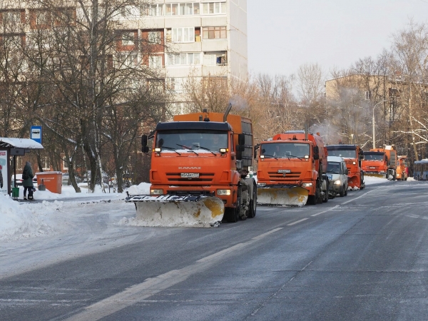 В Зеленограде коммунальщиков отчитали за лед на дорогах 