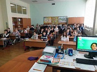 Телемост «Безопасные каникулы» провели в Зеленограде сотрудники ГИБДД