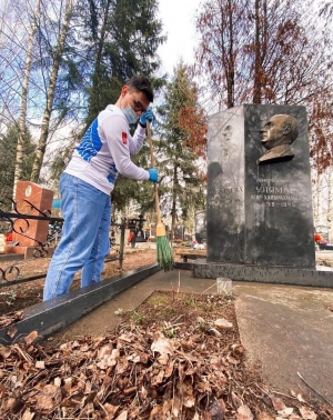 Мемориально-патронатная акция по уборке захоронений