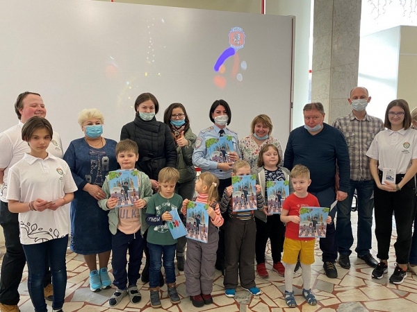 Сотрудники Госавтоинспекции Зеленоградского округа провели акцию «Безопасные каникулы»