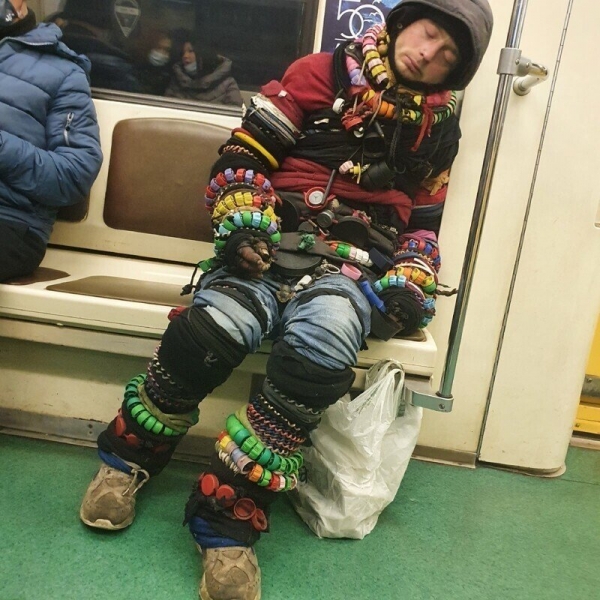 25 комичных персонажей, которые удалось встретить в обычном метро