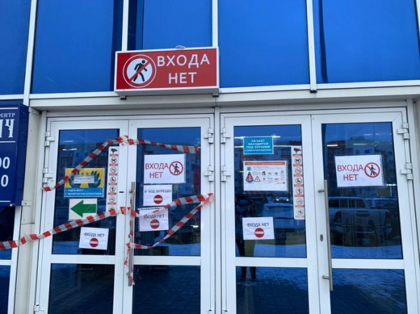 20 дорожных знаков, которые могут сбить с толку и изрядно повеселить