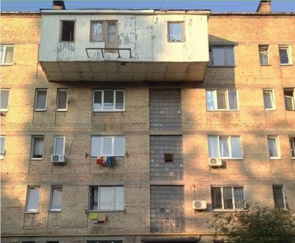 20 разновидностей балконов, глядя на которые понимаешь, кто является их хозяевами