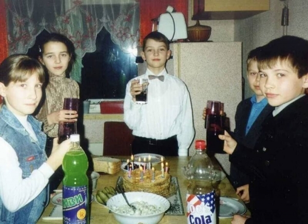 По волнам памяти: 15 фотографий День Рождений из нашего детства