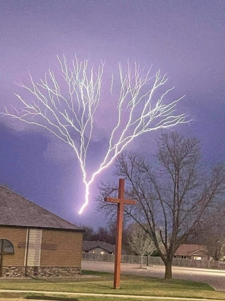 15 запутанных фотографий, к которым нужно внимательно приглядеться