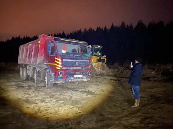 Экологи арестовали технику организаторов свалки напротив Зеленограда