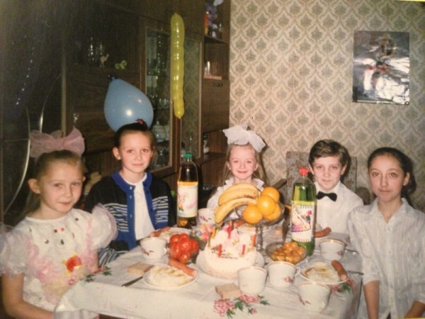 По волнам памяти: 15 фотографий День Рождений из нашего детства