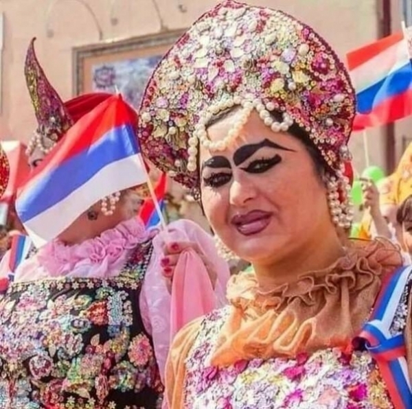 15 девушек, которые удивят своими бровями кого угодно