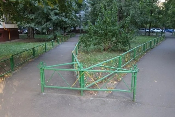 17 абсурдных деяний работников жилищно-коммунального хозяйства, которые не иначе как странными не назовешь