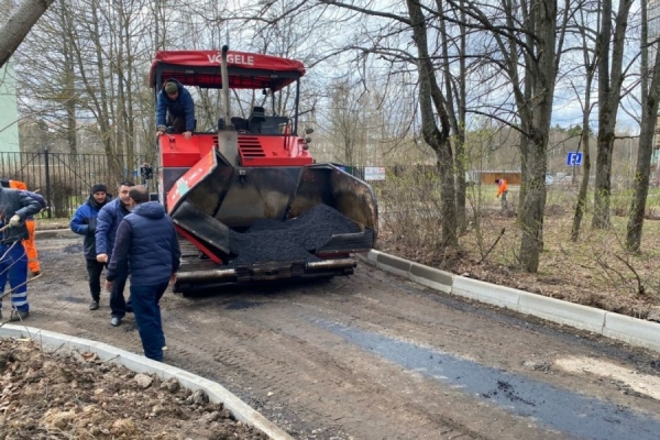 В Зеленограде продолжаются работы по благоустройству